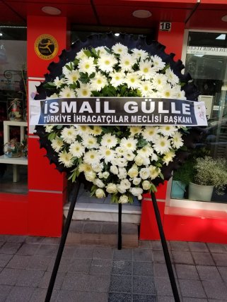 Kütahya Çiçekçi Beyaz Çiçekli Cenaze Çelengi