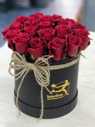 Kütahyanın Çiçekçisi Kutuda Güllerin Zerafeti