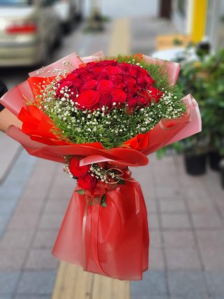 33 Kırmızı Gül Buketi