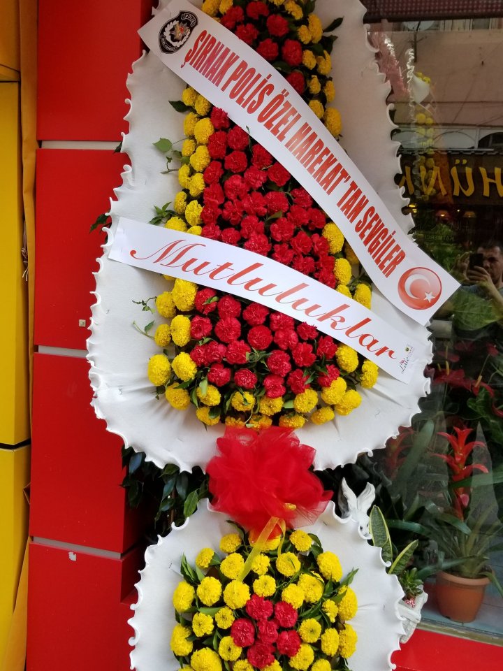 Sarı Kırmızı İkili Çelenk