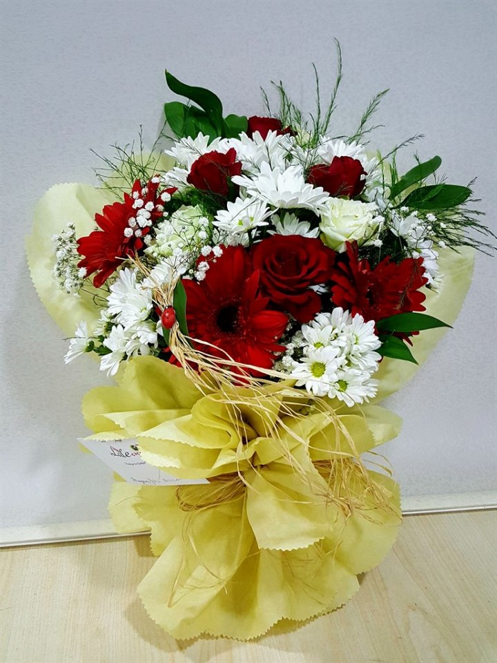 Kütahya Çiçek Siparişi Güller ve Çiçekler