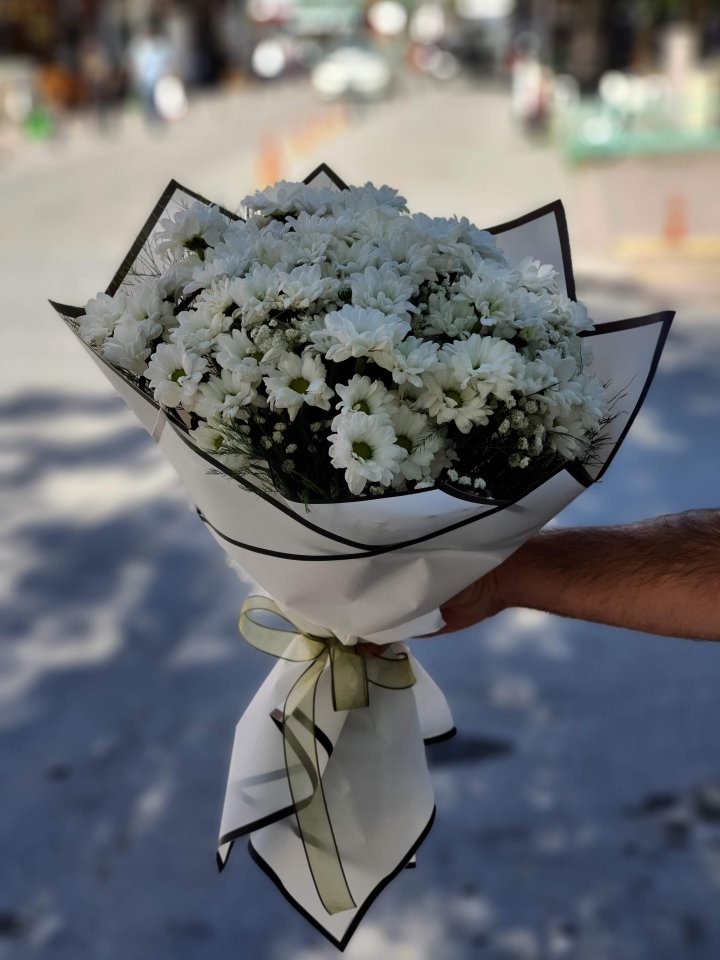 Kütahya İçin Çiçek Servisi Papatyalar İnce ve Narin