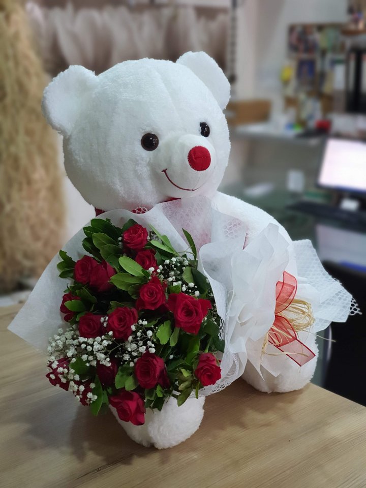 Kütahya da Çiçekçi Sevimli Ayıcık Buket