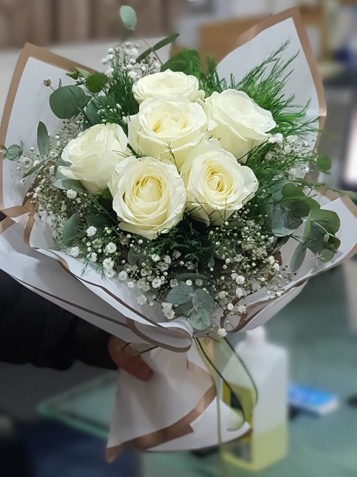 Kütahya Çiçekçi Beyaz Gül Buketi