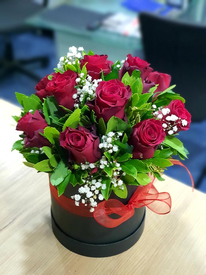 Kutuda Kaliteli Gül Aranjmanı