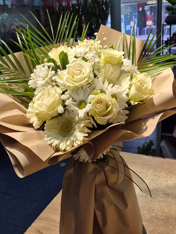 Masumiyet Buketi Kütahya Çiçekçi