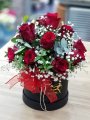Çiçekçi - Kutuda 12 Kırmızı Gül Aranjmanı
